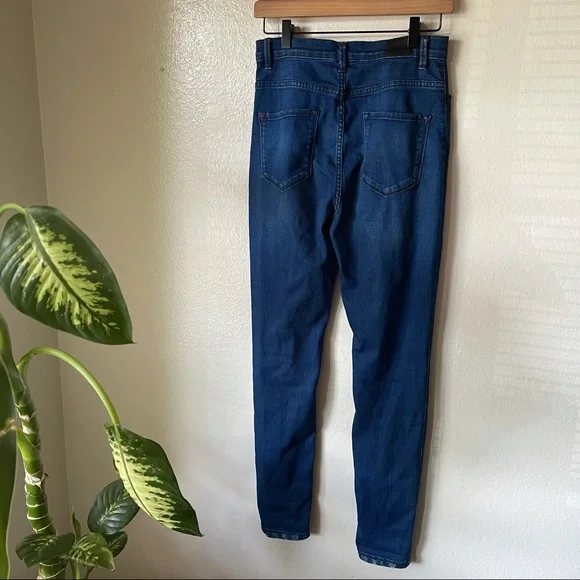 BDG | Super High Rise Twig Ankle Jeans - Picture 3 of 7